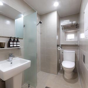 Habitación Estándar con 2 Camas Individuales